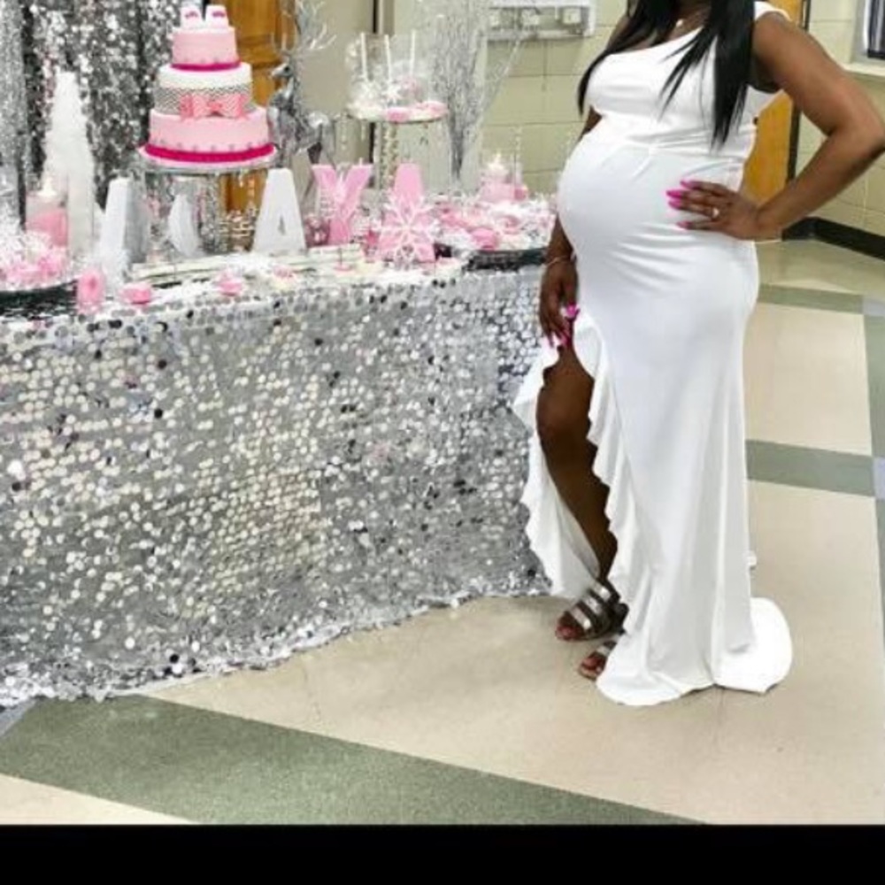 Dress - Picture 4 of 4